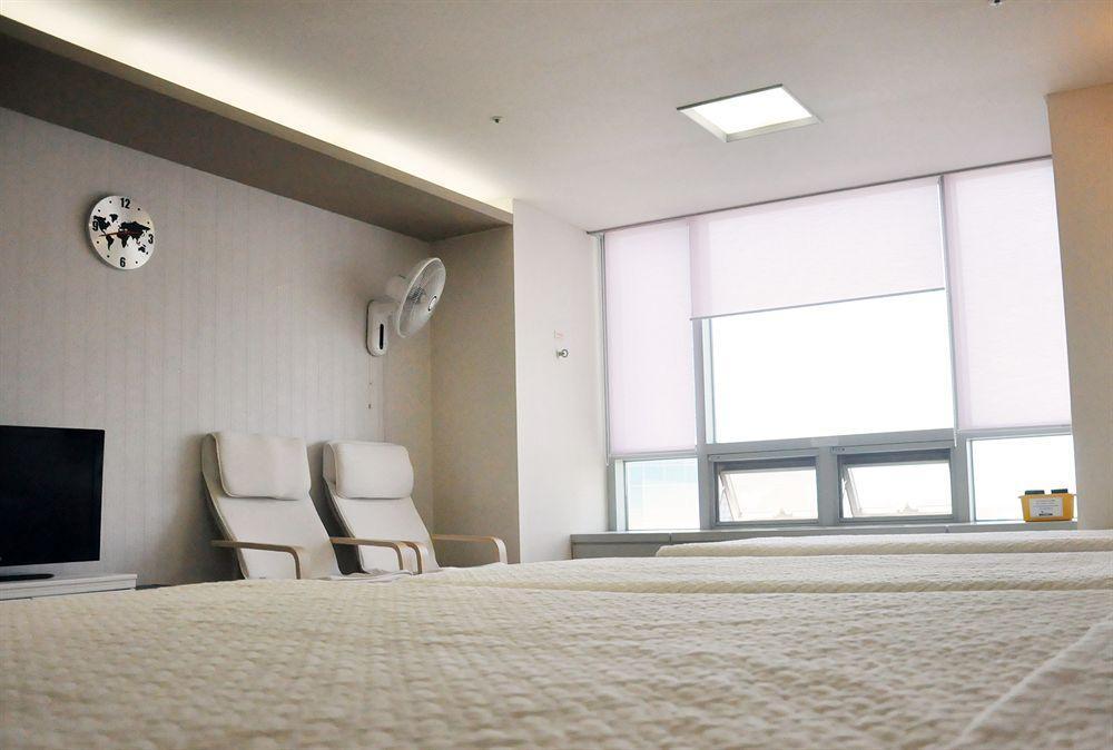 Incheon Airport Egarak Residence ภายนอก รูปภาพ