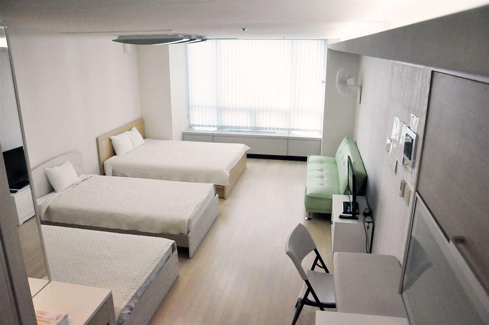 Incheon Airport Egarak Residence ภายนอก รูปภาพ