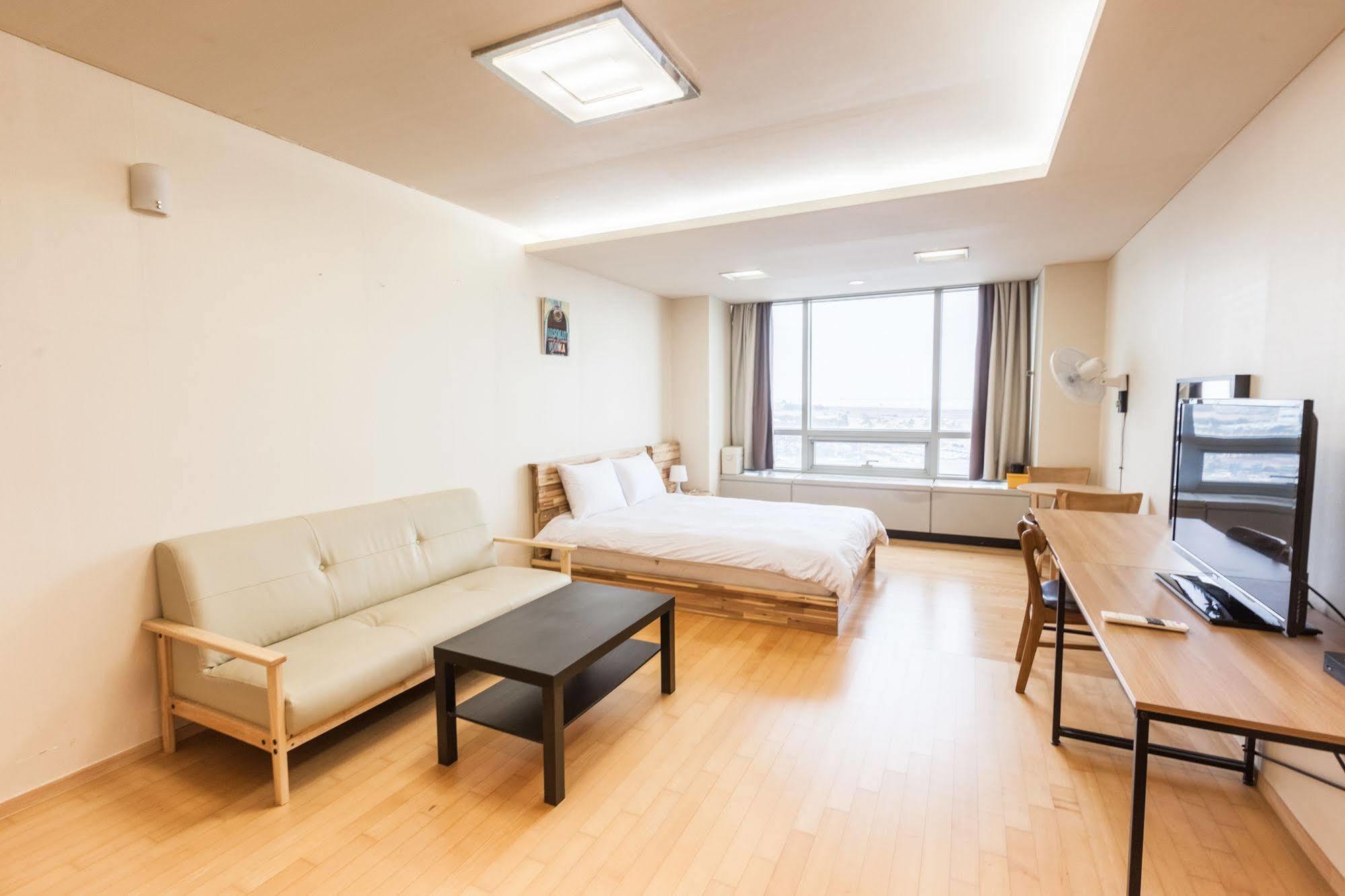Incheon Airport Egarak Residence ภายนอก รูปภาพ