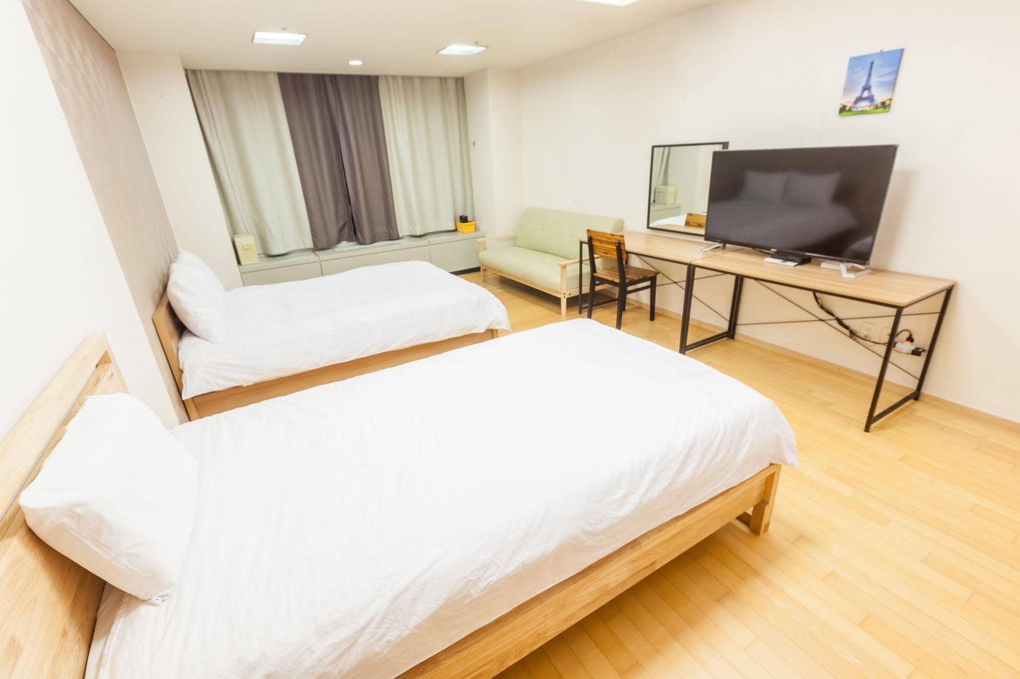 Incheon Airport Egarak Residence ภายนอก รูปภาพ